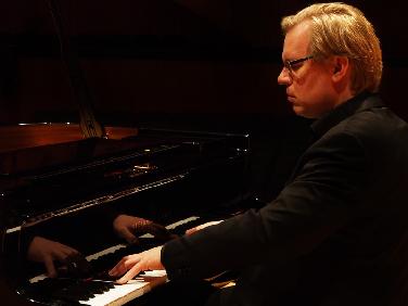 Markus Bellheim mit Messiaen u. Schubert in Pfaffenhofen